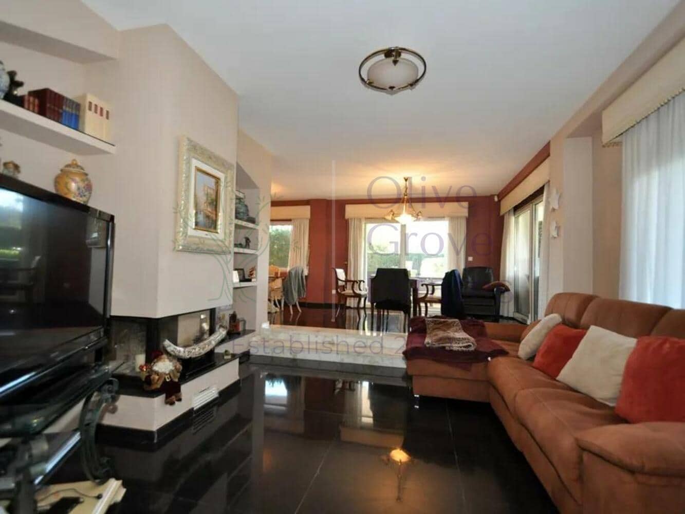 4 soverom Villa til salgs i Petrel / Petrer med svømmebasseng garasje - € 389 995 (Ref: 6984576)