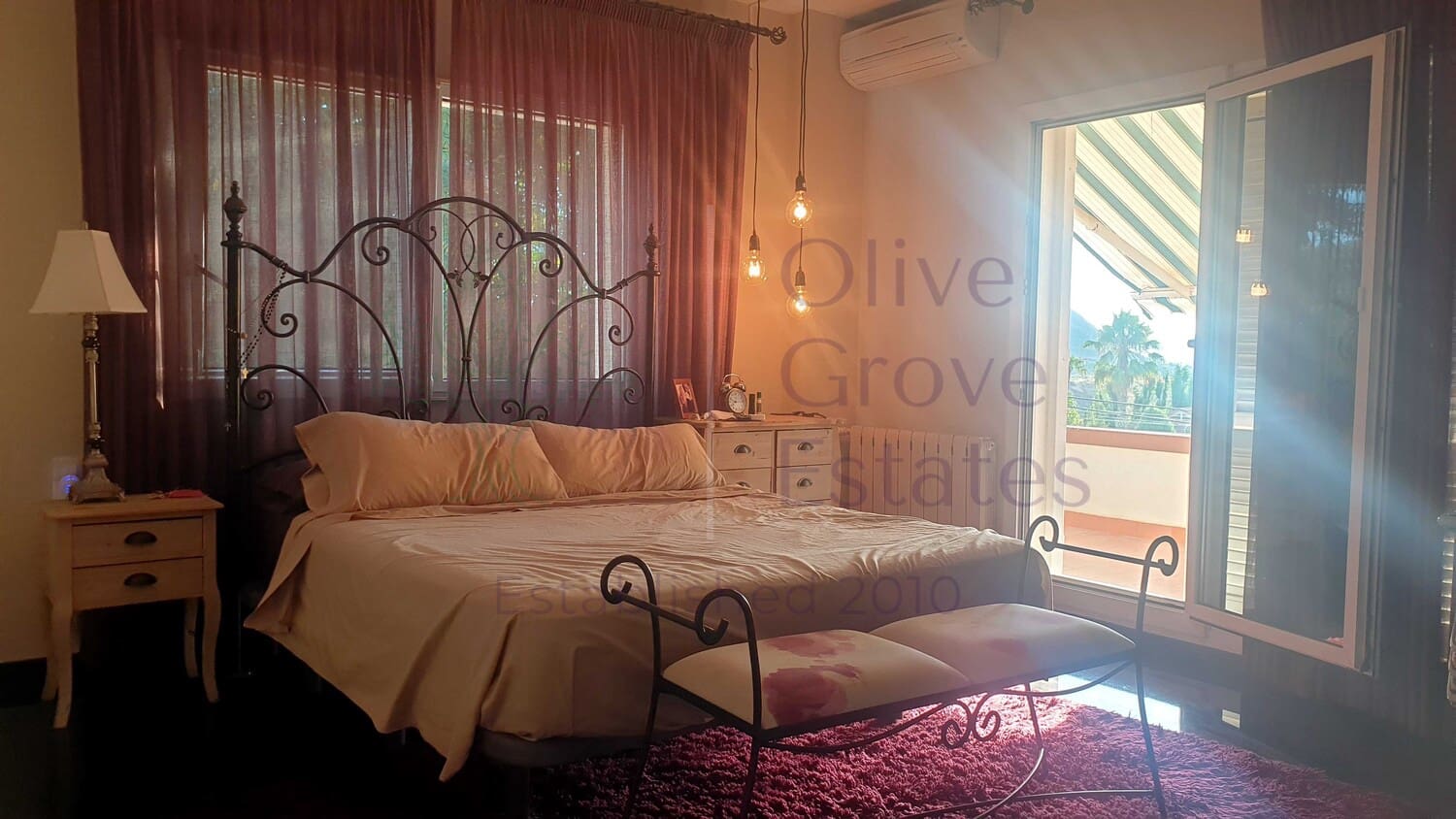 4 soverom Villa til salgs i Petrel / Petrer med svømmebasseng garasje - € 389 995 (Ref: 6984576)