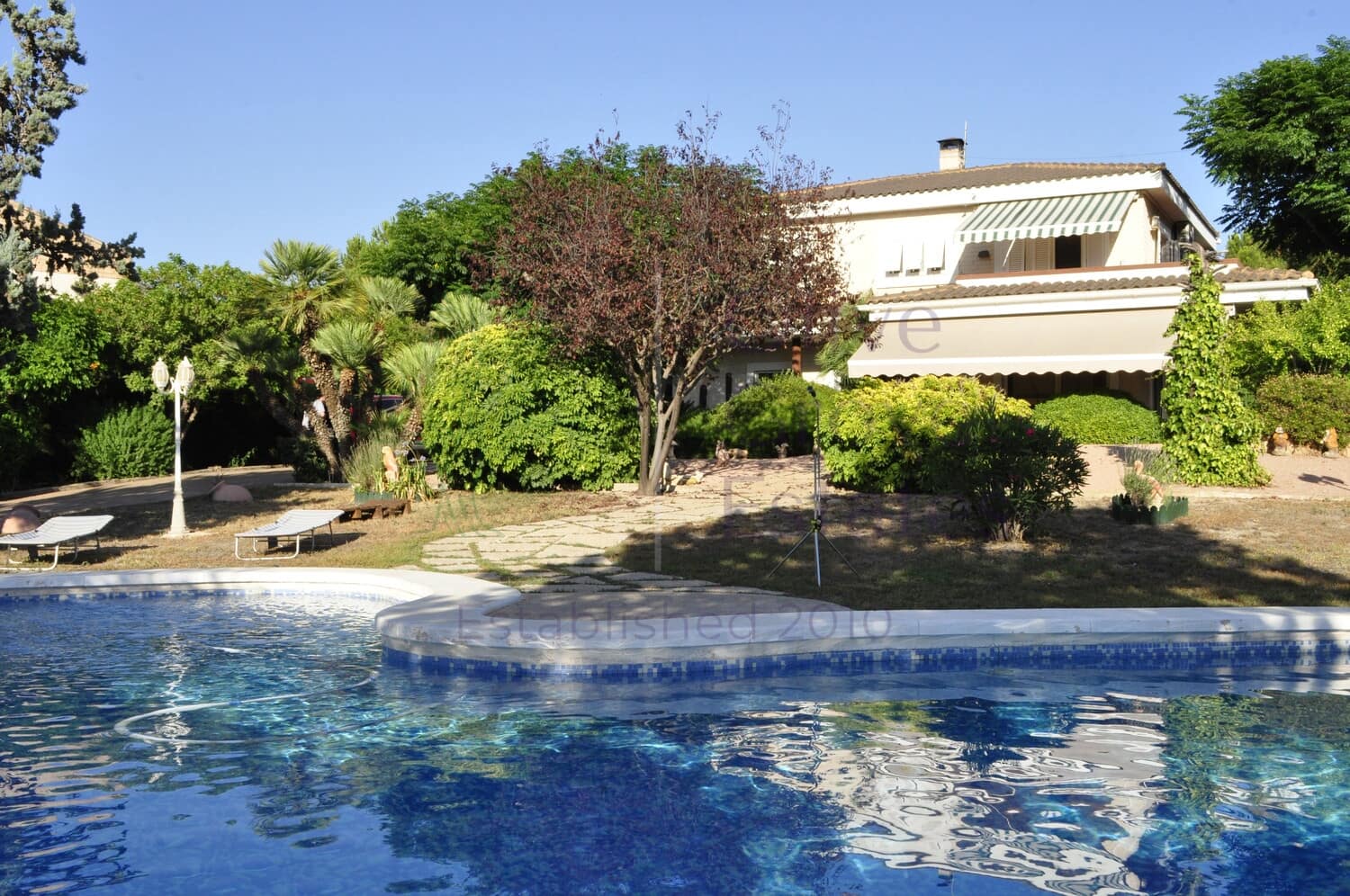 4 soverom Villa til salgs i Petrel / Petrer med svømmebasseng garasje - € 389 995 (Ref: 6984576)