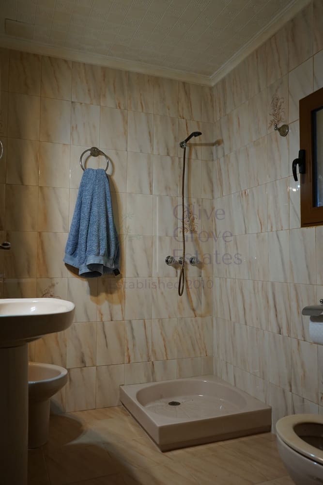 Chalet de 4 habitaciones en La Font de la Figuera en venta - 165.000 € (Ref: 7006993)