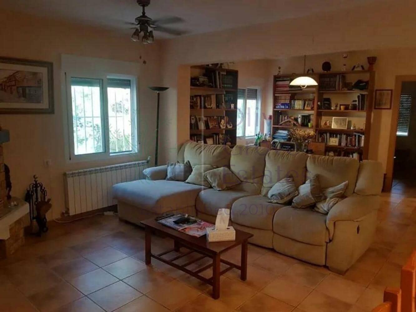 3 bedroom Villa for sale in Elda with pool - € 359,995 (Ref: 7035739)