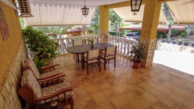 3 quarto Moradia para venda em Elda com piscina - 359 995 € (Ref: 7035739)