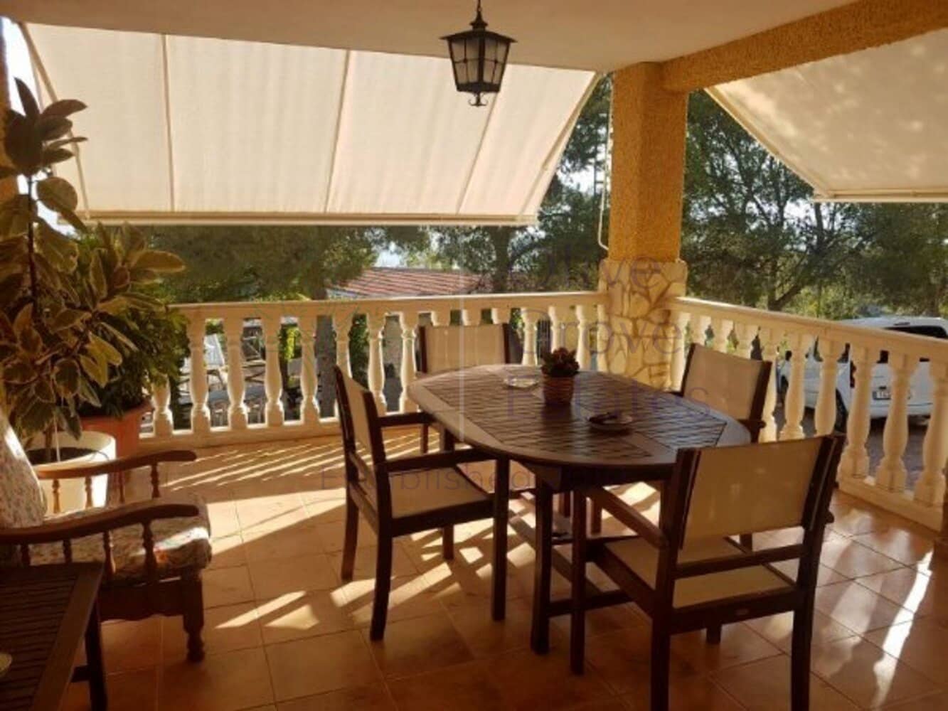 3 bedroom Villa for sale in Elda with pool - € 359,995 (Ref: 7035739)