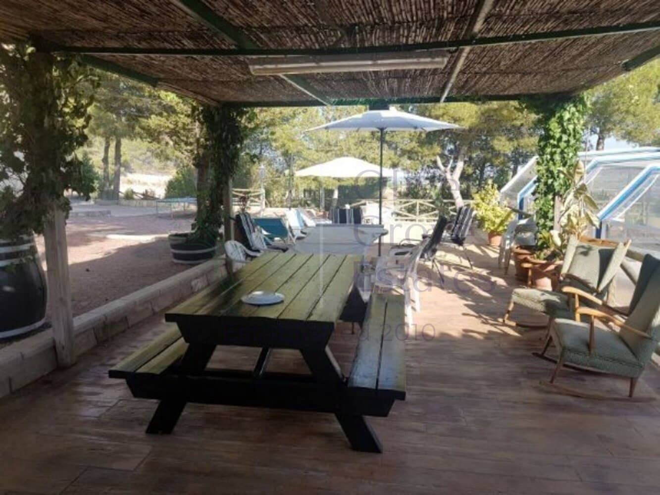 3 bedroom Villa for sale in Elda with pool - € 359,995 (Ref: 7035739)