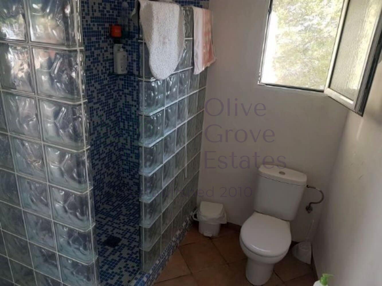 3 bedroom Villa for sale in Elda with pool - € 359,995 (Ref: 7035739)