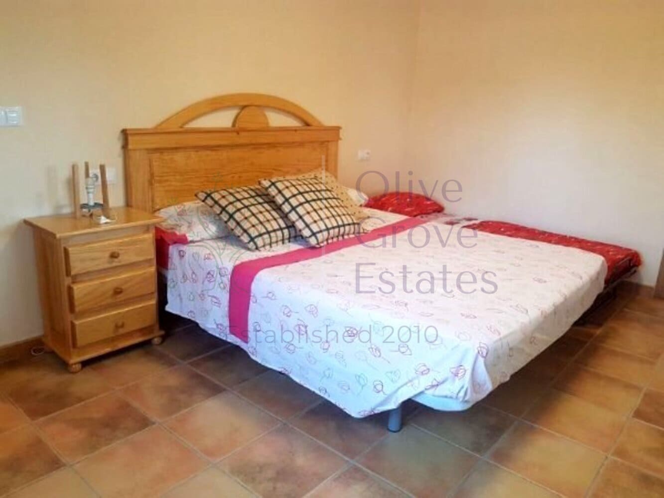 3 bedroom Villa for sale in Elda with pool - € 359,995 (Ref: 7035739)