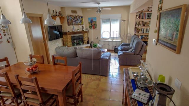 3 quarto Moradia para venda em Elda com piscina - 359 995 € (Ref: 7035739)