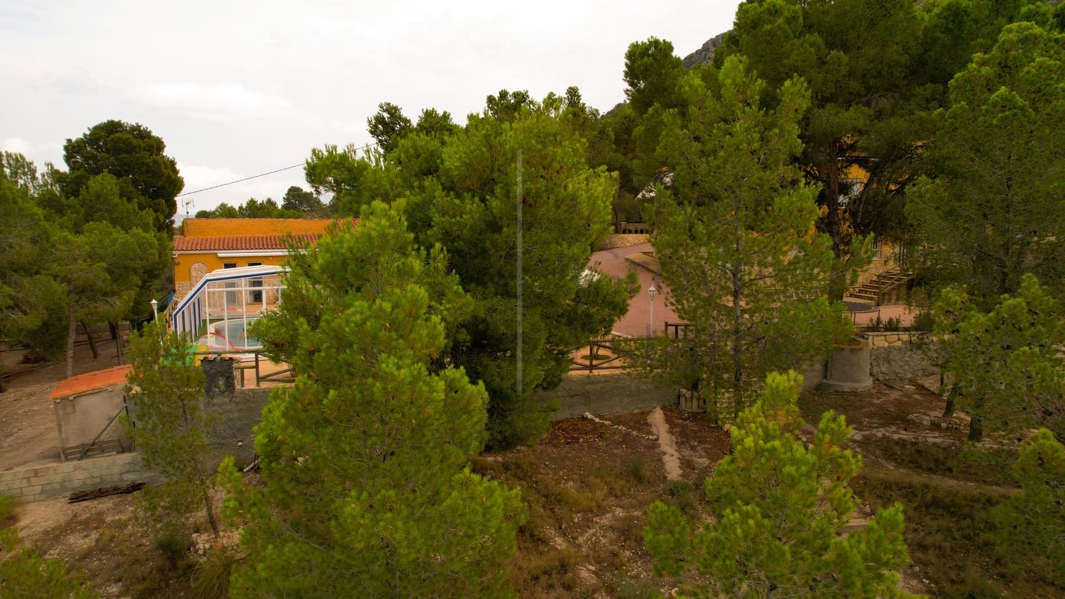 3 bedroom Villa for sale in Elda with pool - € 359,995 (Ref: 7035739)