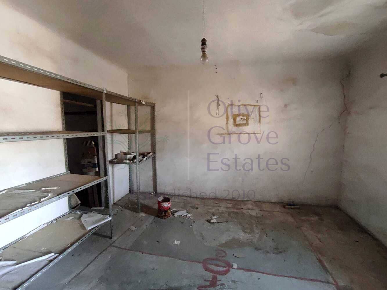 Hus til salgs i Sax - € 64 995 (Ref: 7200877)