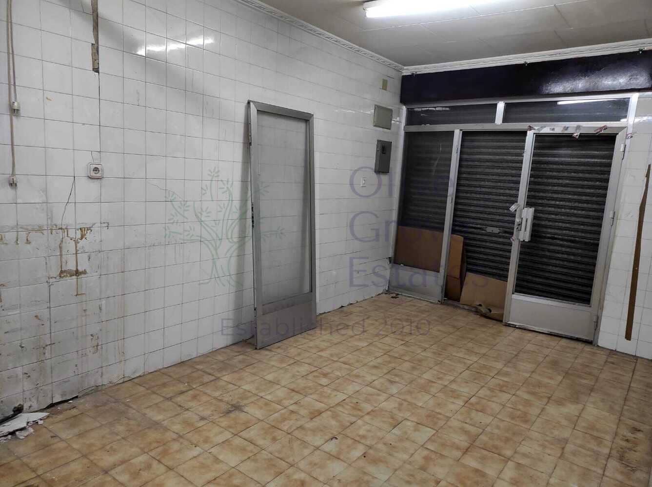 Hus til salgs i Sax - € 64 995 (Ref: 7200877)