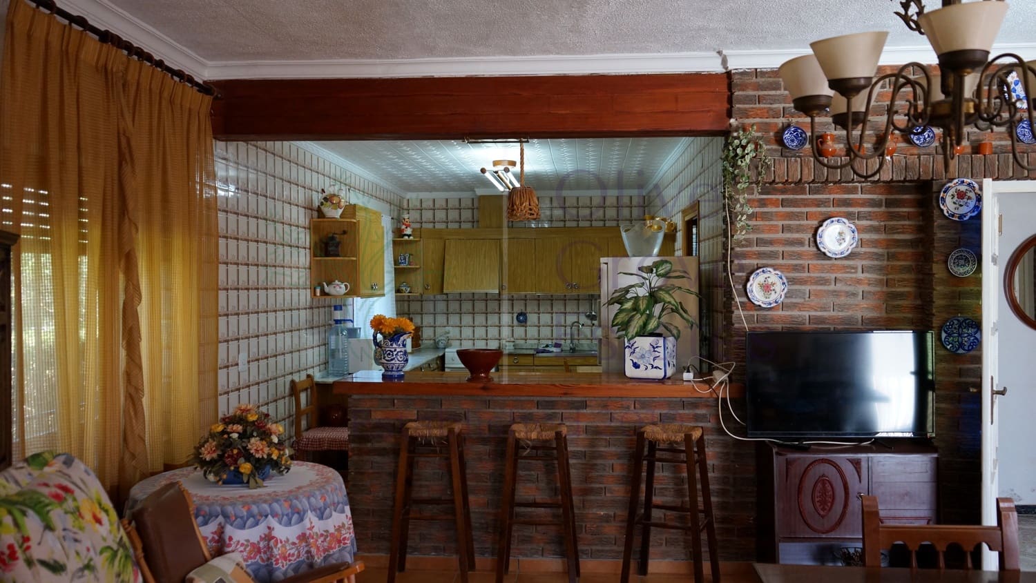 7 soveværelse Villa til salg i Caudete med swimmingpool garage - € 189.000 (Ref: 7206021)