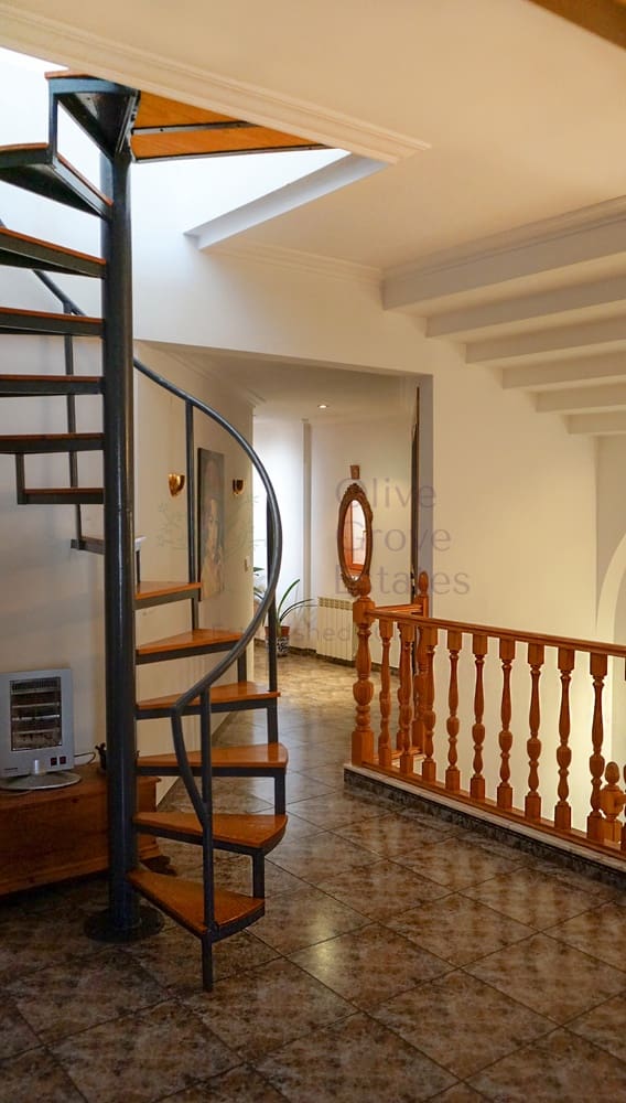 6 soveværelse Villa til salg i Caudete med swimmingpool garage - € 174.995 (Ref: 7337941)