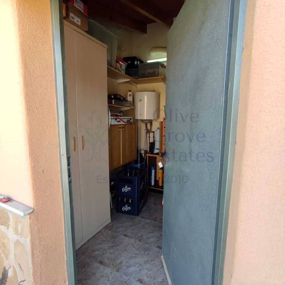 Villa til salgs i Sax med svømmebasseng - € 189 995 (Ref: 7344314)