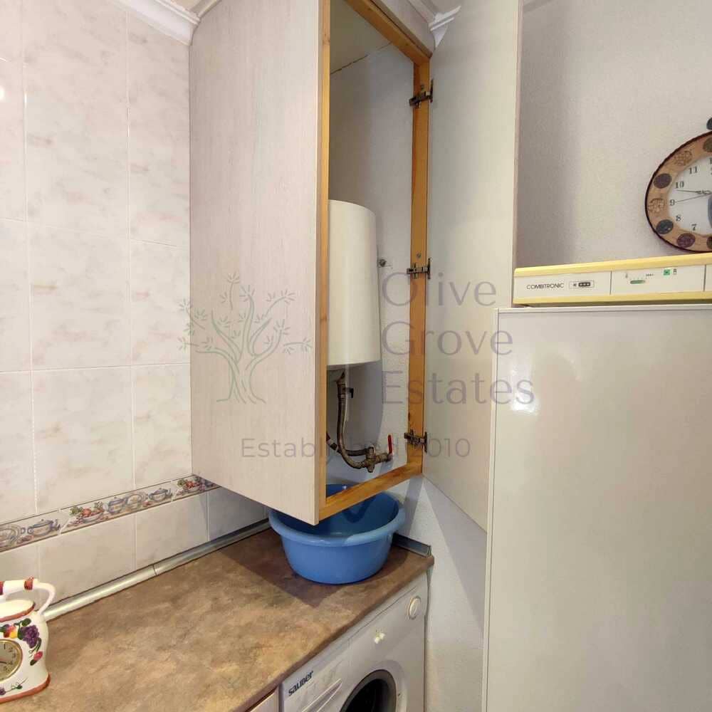 Villa til salgs i Sax med svømmebasseng - € 189 995 (Ref: 7344314)