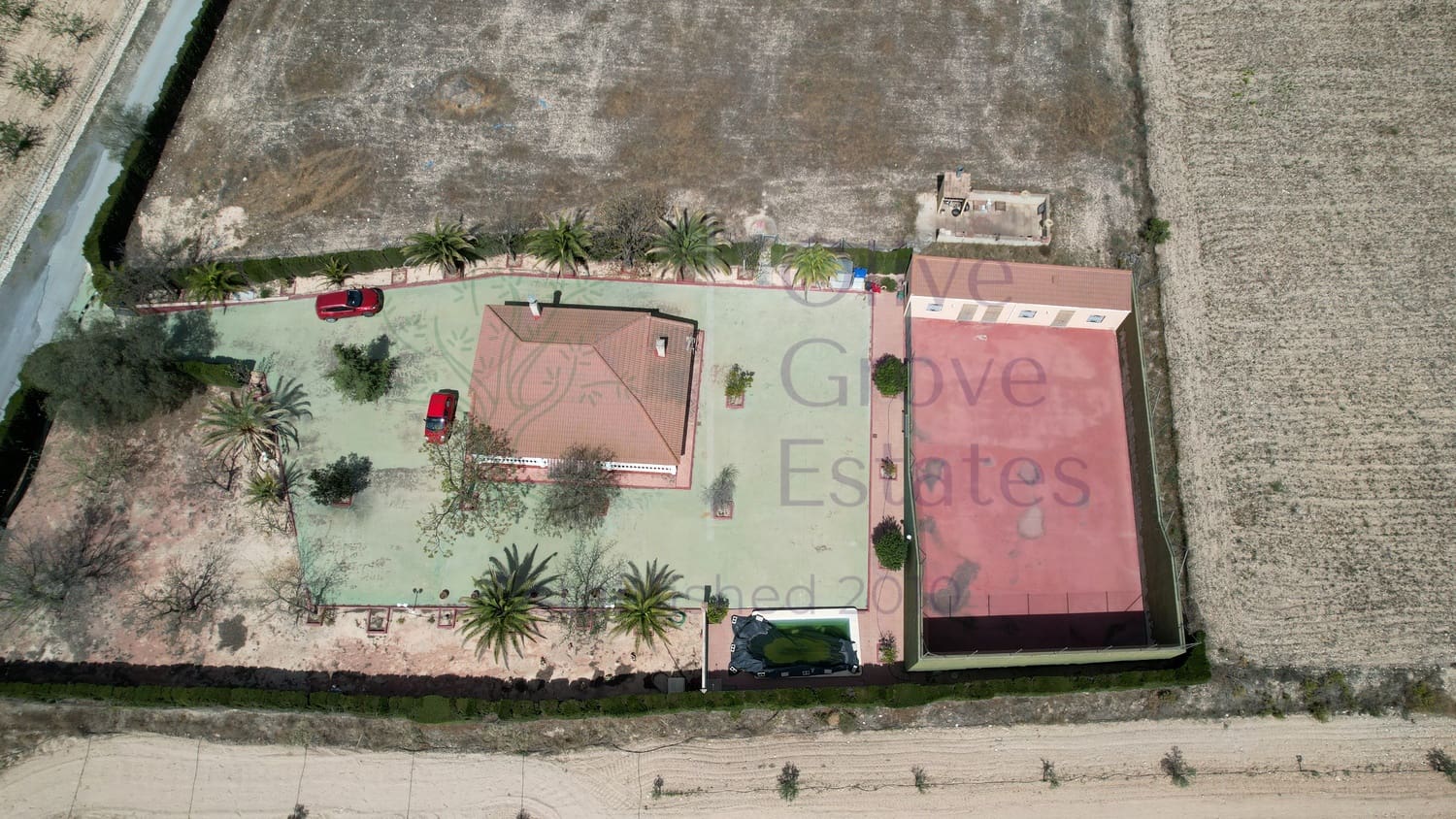 Villa til salgs i Sax med svømmebasseng - € 189 995 (Ref: 7344314)