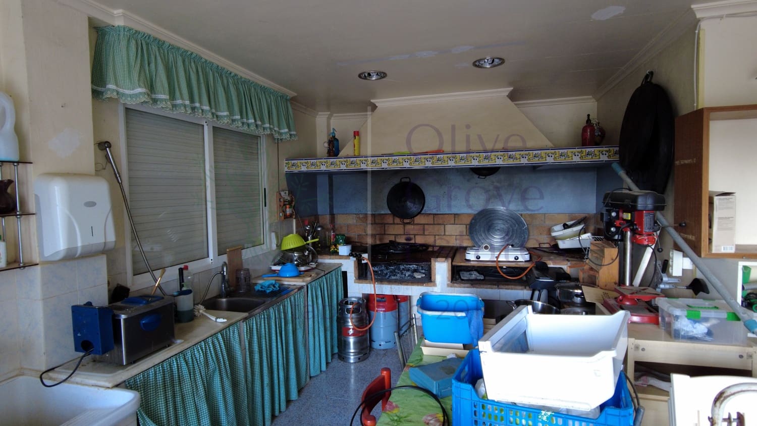 6 sypialnia Willa na sprzedaż w Petrel / Petrer z basenem garażem - 248 000 € (Ref: 7418089)