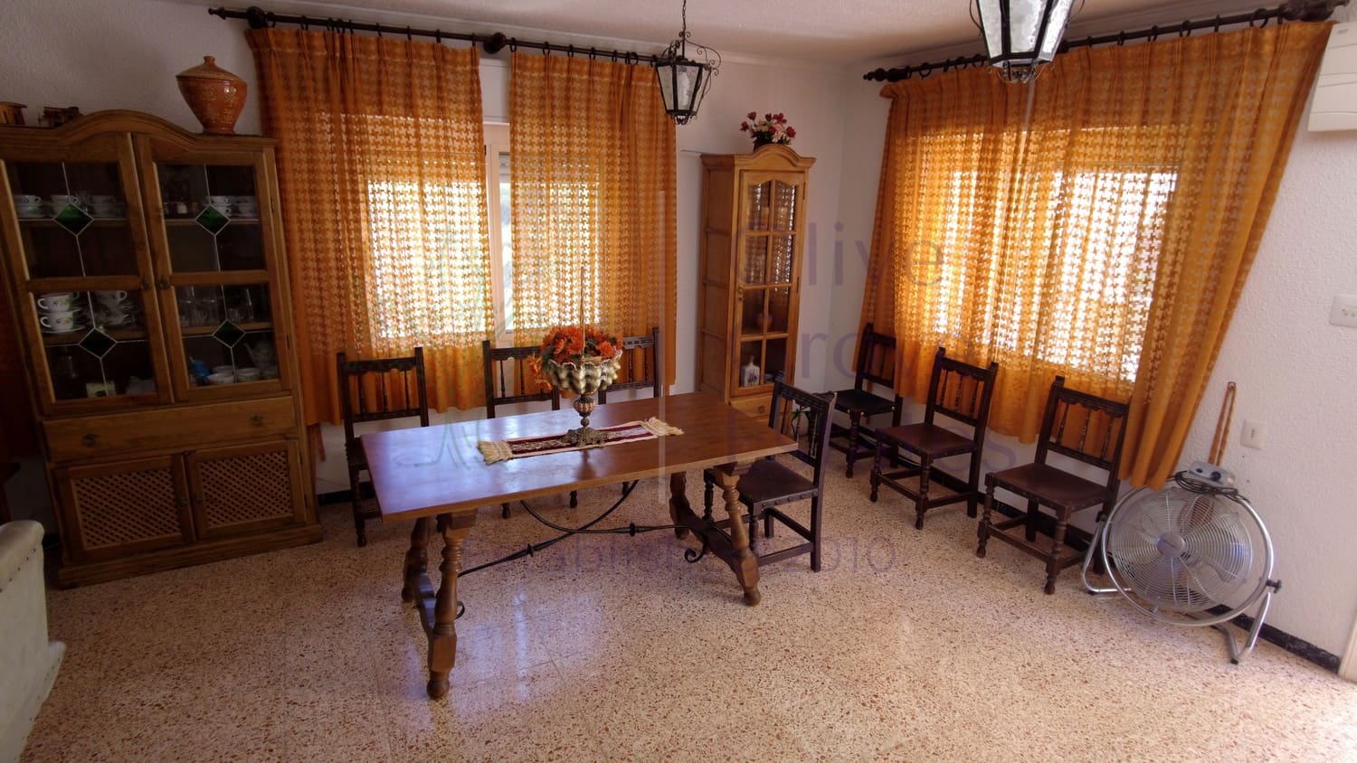 6 sypialnia Willa na sprzedaż w Petrel / Petrer z basenem garażem - 248 000 € (Ref: 7418089)