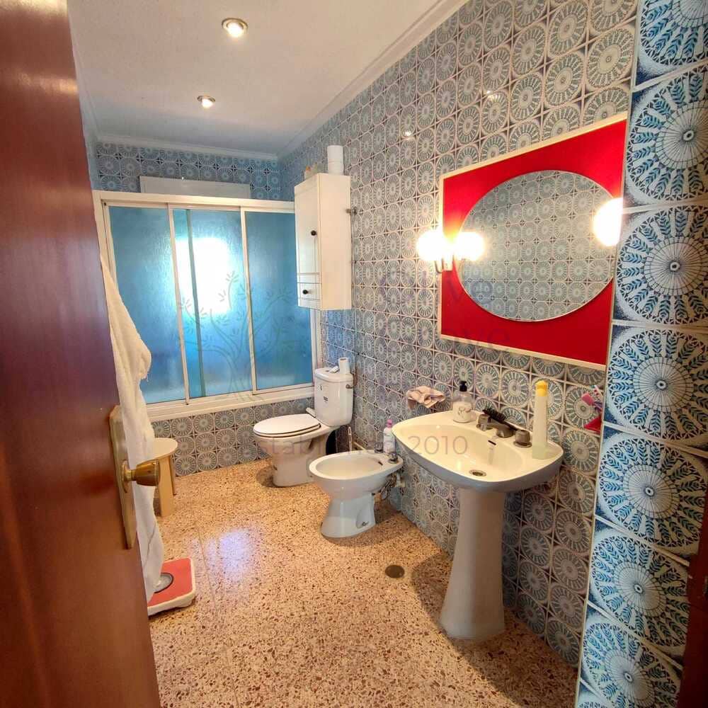 6 sypialnia Willa na sprzedaż w Petrel / Petrer z basenem garażem - 248 000 € (Ref: 7418089)