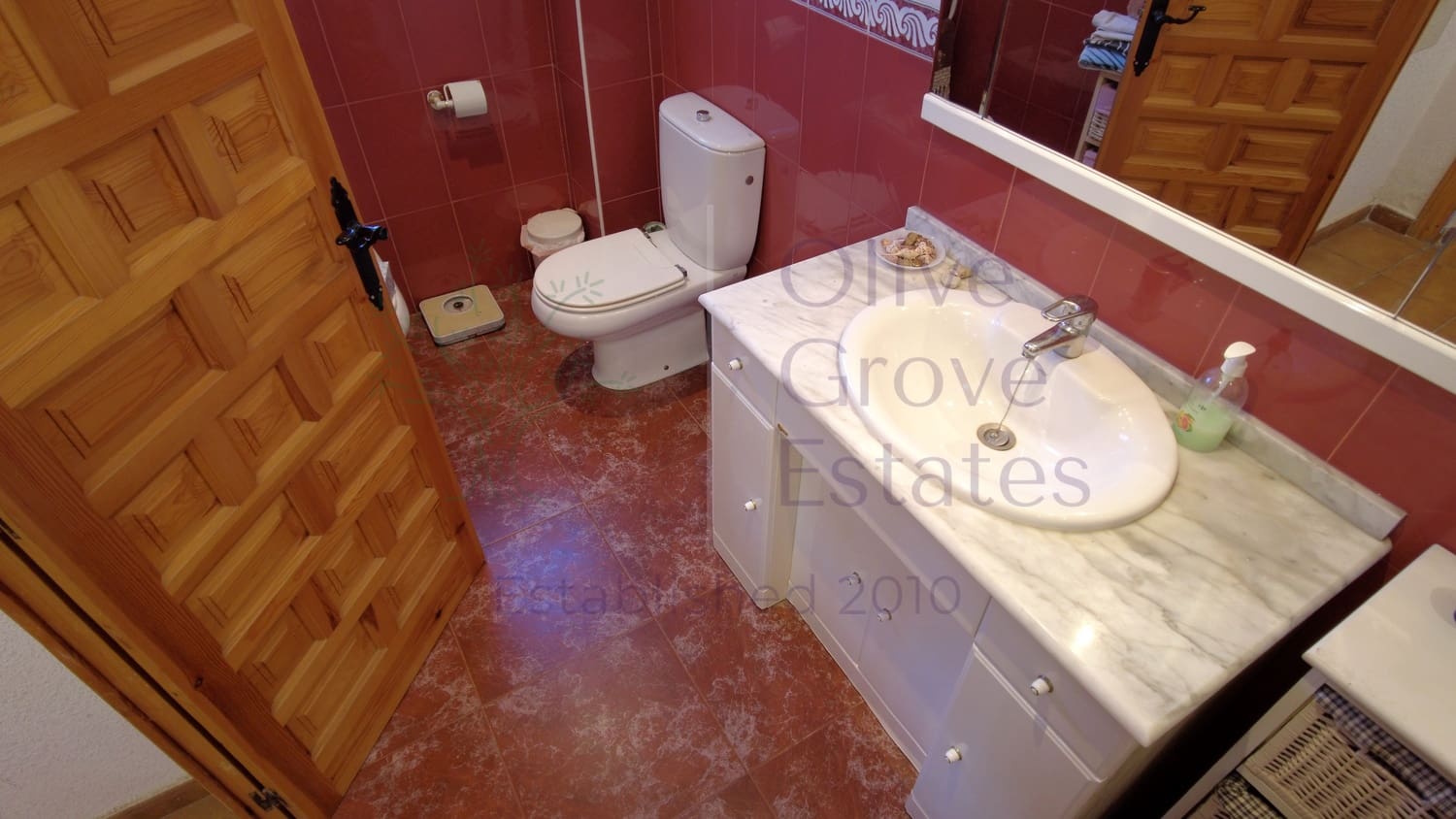 6 sypialnia Willa na sprzedaż w Petrel / Petrer z basenem garażem - 248 000 € (Ref: 7418089)