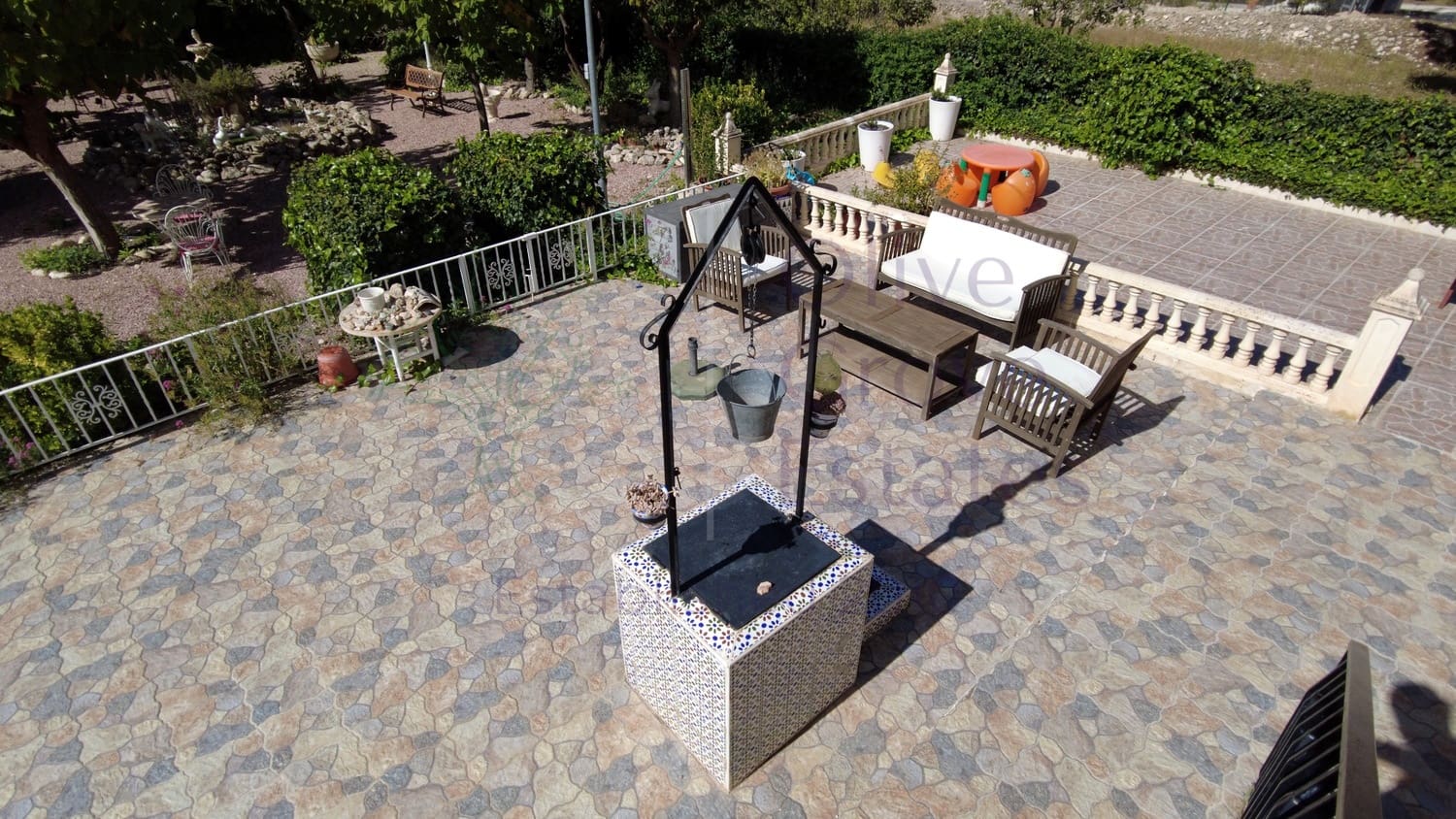 6 sypialnia Willa na sprzedaż w Petrel / Petrer z basenem garażem - 248 000 € (Ref: 7418089)