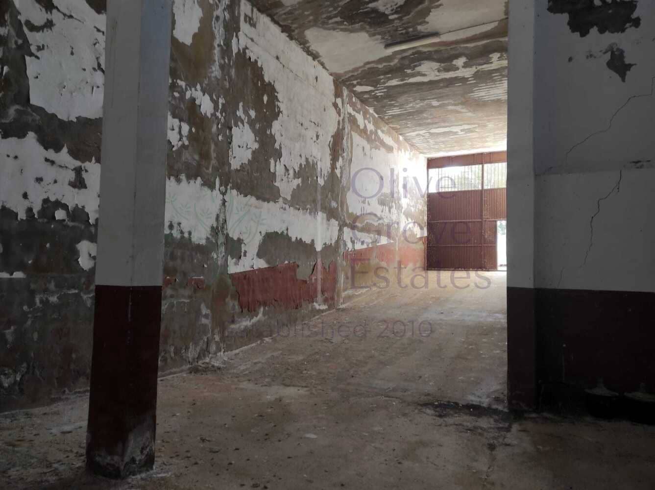 4 slaapkamer Finca/Landhuis te koop in Pinoso met zwembad garage - € 236.900 (Ref: 7475666)
