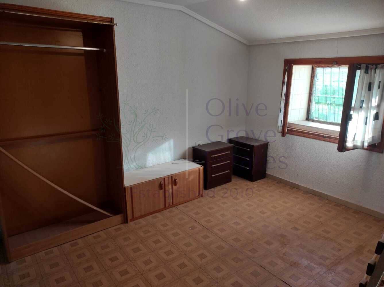 4 slaapkamer Finca/Landhuis te koop in Pinoso met zwembad garage - € 236.900 (Ref: 7475666)