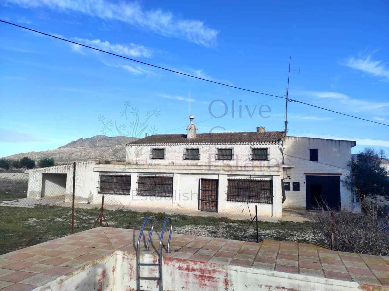4 slaapkamer Finca/Landhuis te koop in Pinoso met zwembad garage - € 236.900 (Ref: 7475666)