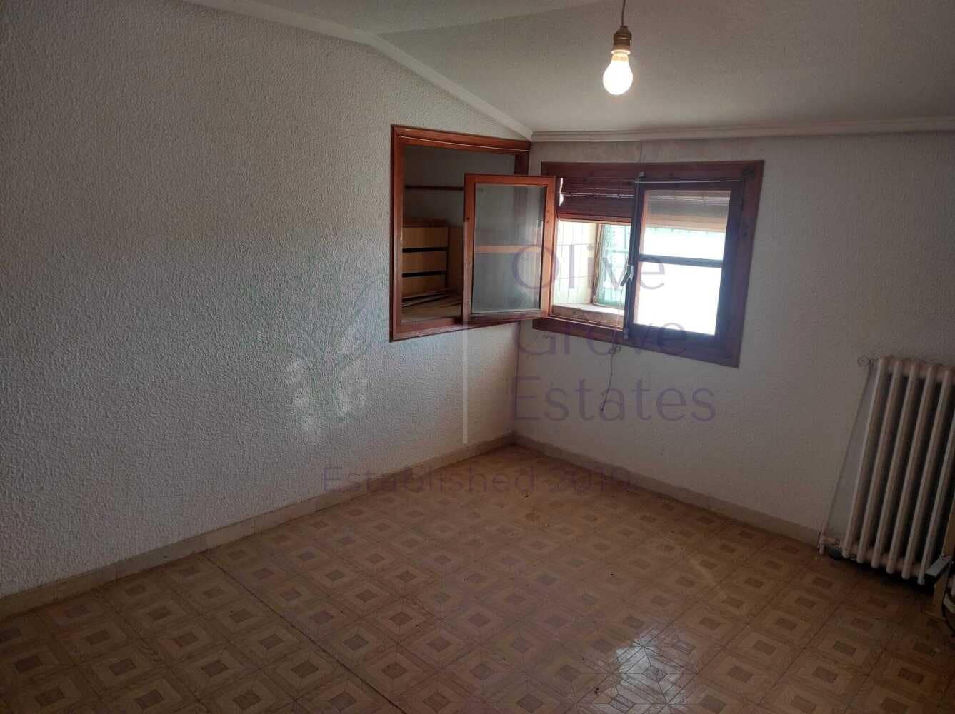 4 slaapkamer Finca/Landhuis te koop in Pinoso met zwembad garage - € 236.900 (Ref: 7475666)