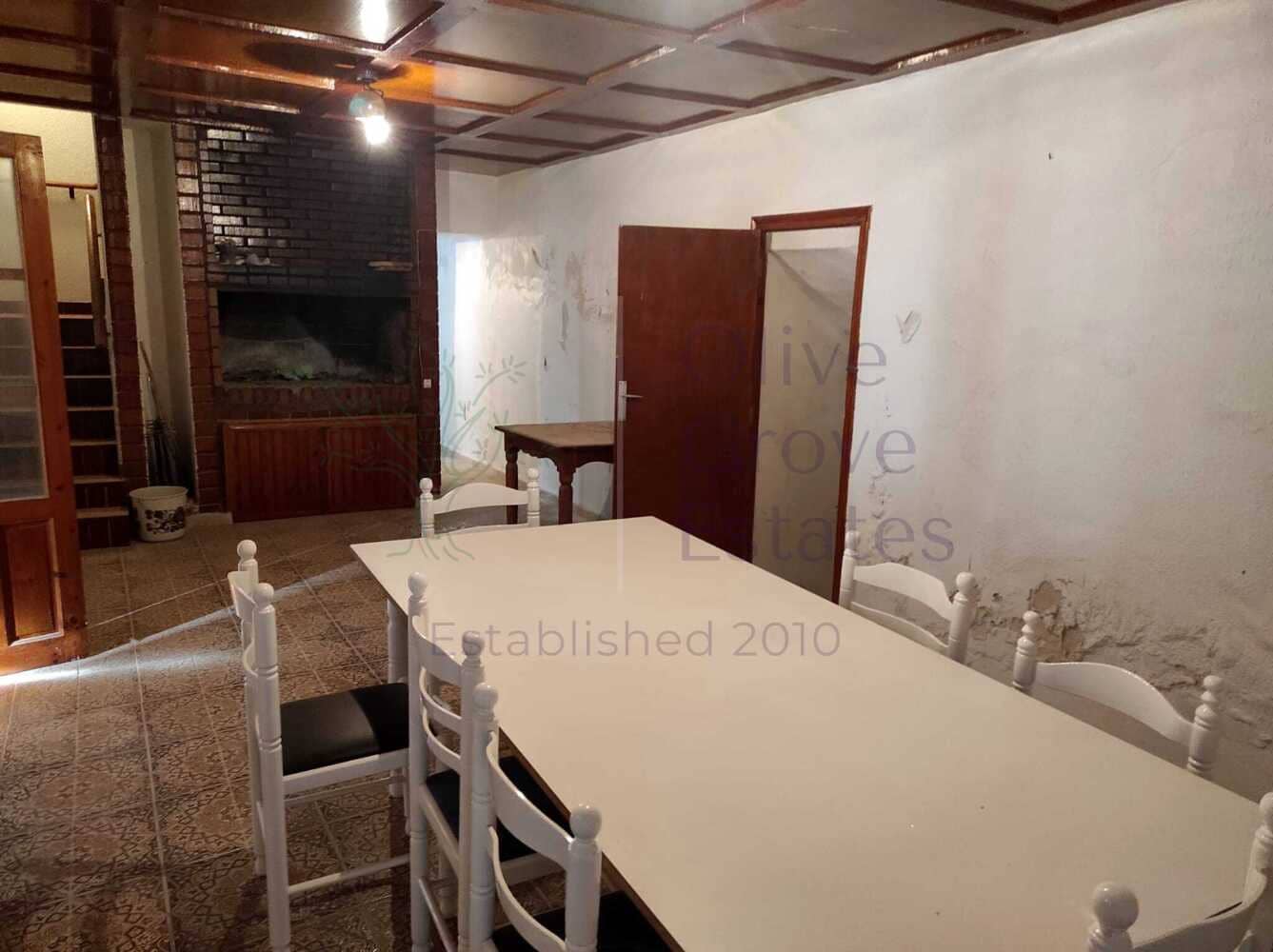 4 slaapkamer Finca/Landhuis te koop in Pinoso met zwembad garage - € 236.900 (Ref: 7475666)