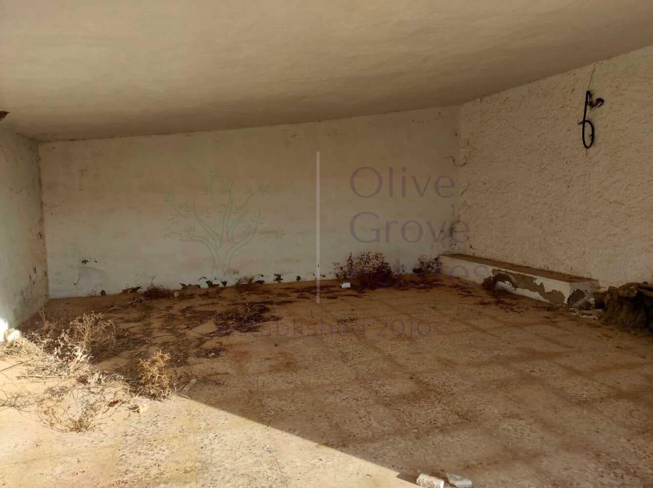 4 slaapkamer Finca/Landhuis te koop in Pinoso met zwembad garage - € 236.900 (Ref: 7475666)