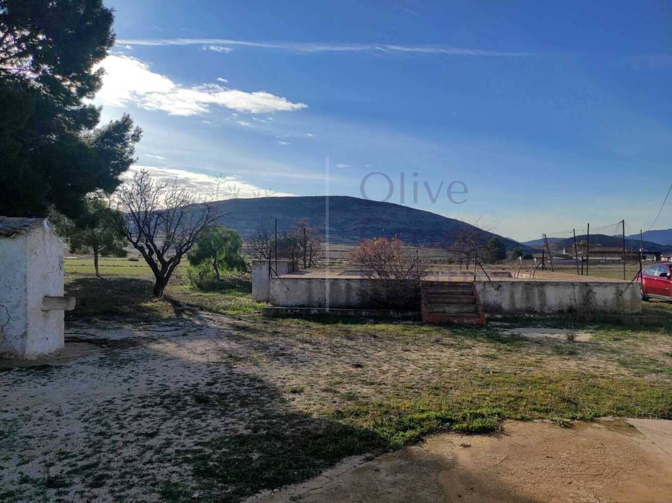 4 slaapkamer Finca/Landhuis te koop in Pinoso met zwembad garage - € 236.900 (Ref: 7475666)