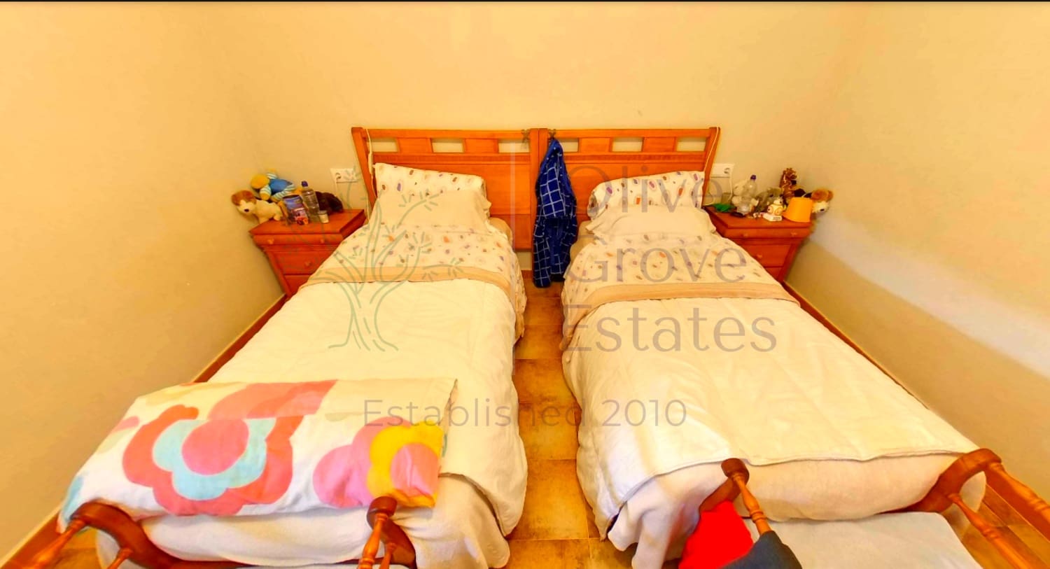 6 soveværelse Villa til salg i Caudete med garage - € 249.000 (Ref: 7529535)