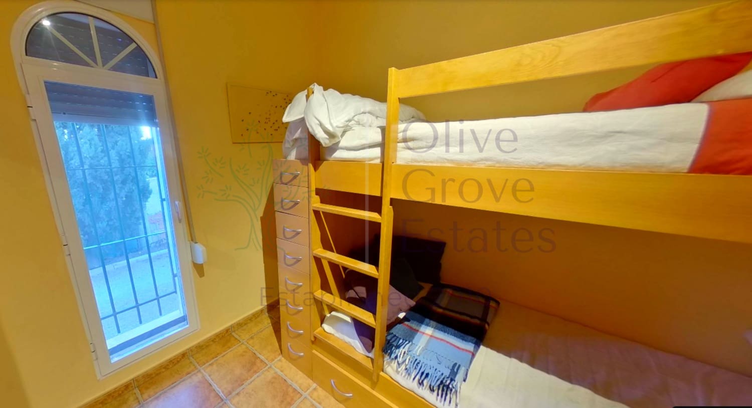 6 soveværelse Villa til salg i Caudete med garage - € 249.000 (Ref: 7529535)