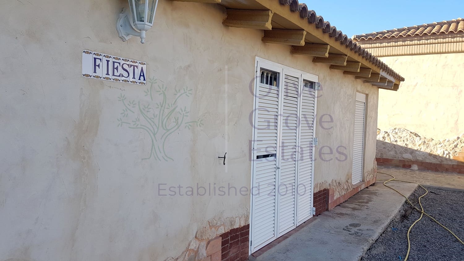 6 soveværelse Villa til salg i Caudete med garage - € 249.000 (Ref: 7529535)