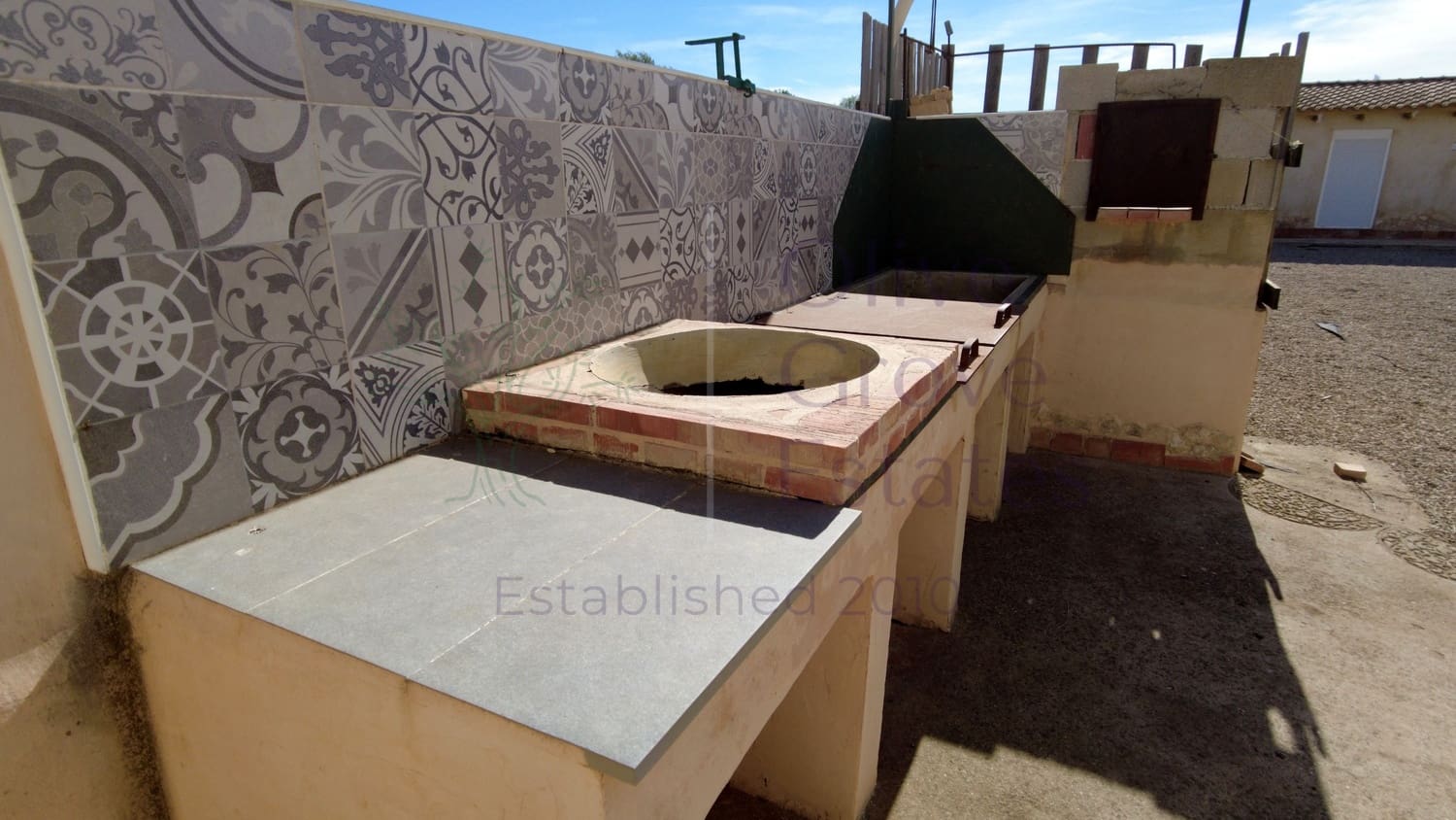 6 soveværelse Villa til salg i Caudete med garage - € 249.000 (Ref: 7529535)