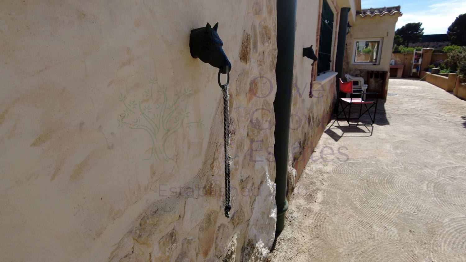 6 soveværelse Villa til salg i Caudete med garage - € 249.000 (Ref: 7529535)