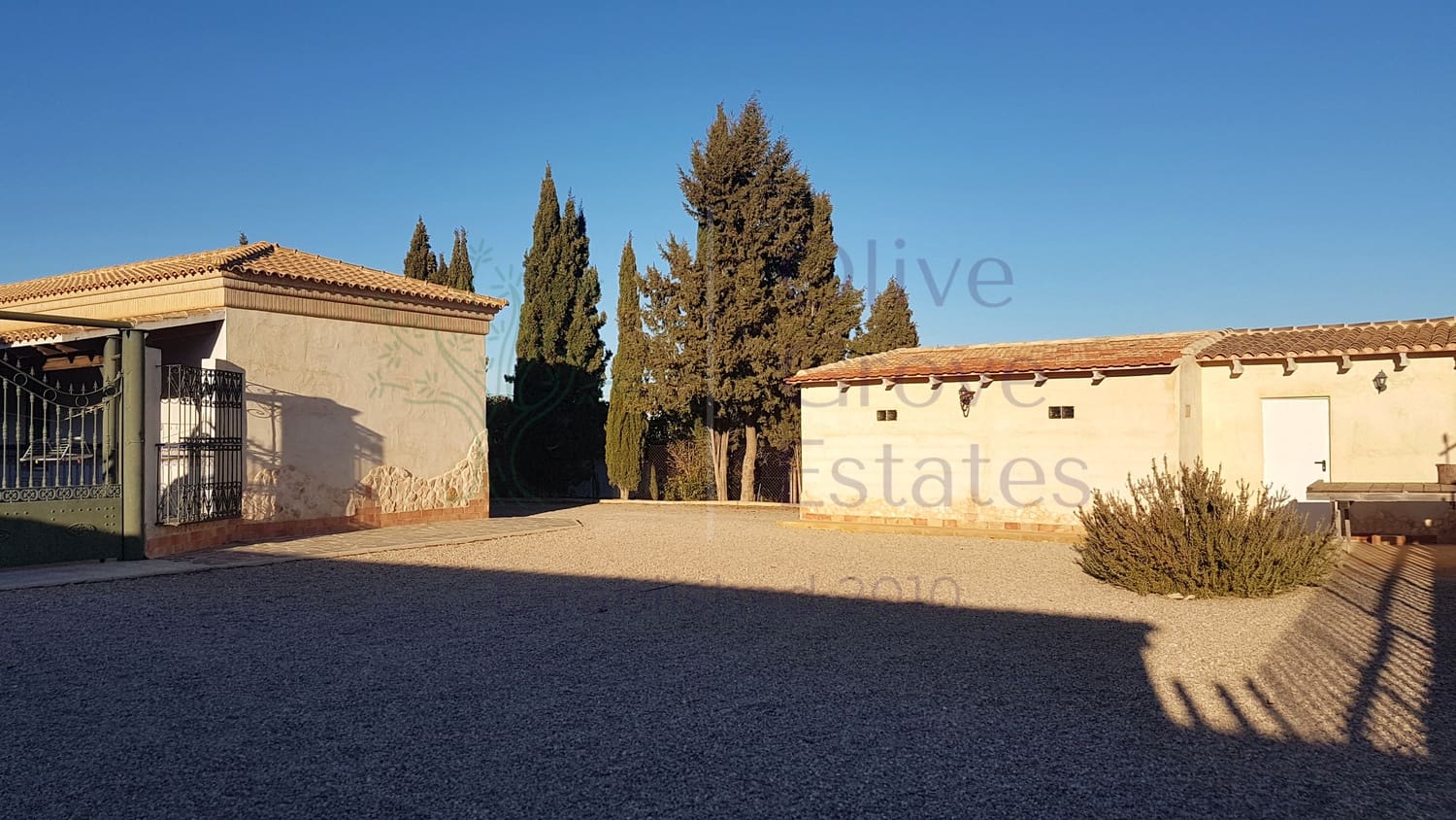 6 soveværelse Villa til salg i Caudete med garage - € 249.000 (Ref: 7529535)