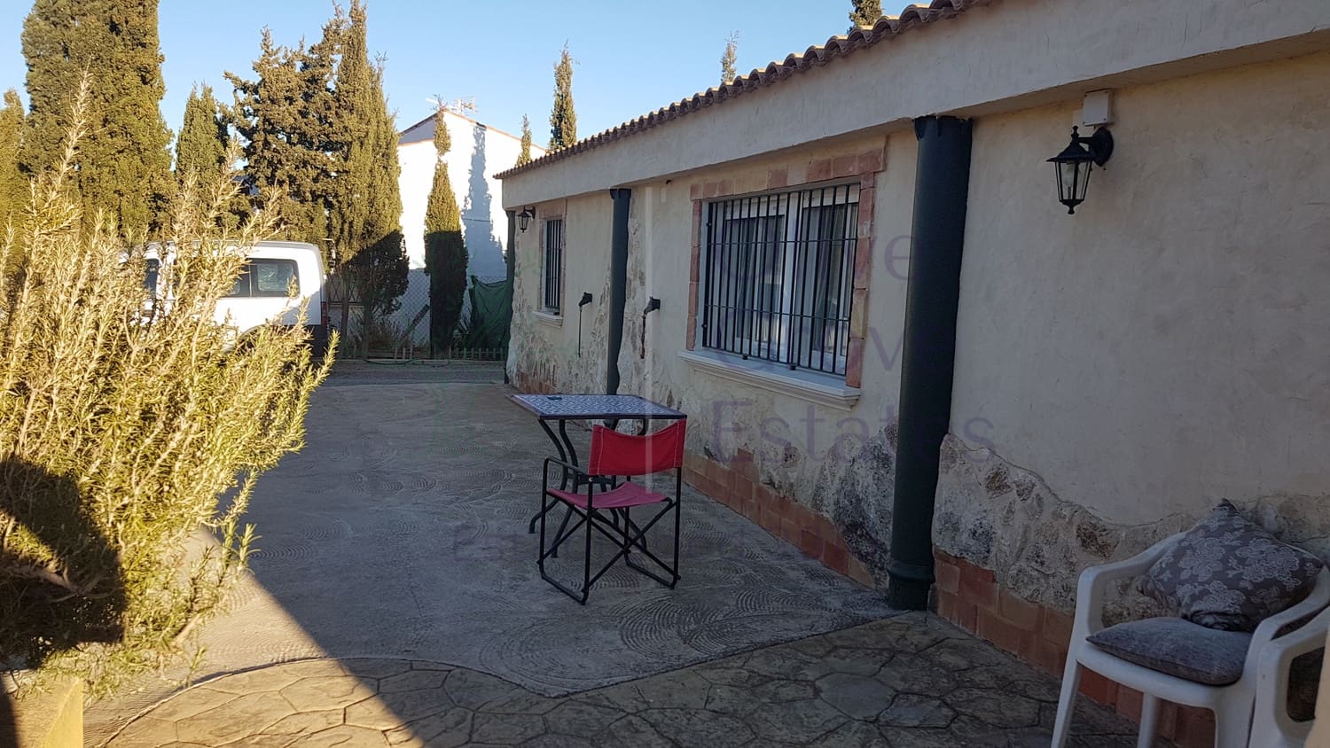 6 soveværelse Villa til salg i Caudete med garage - € 249.000 (Ref: 7529535)