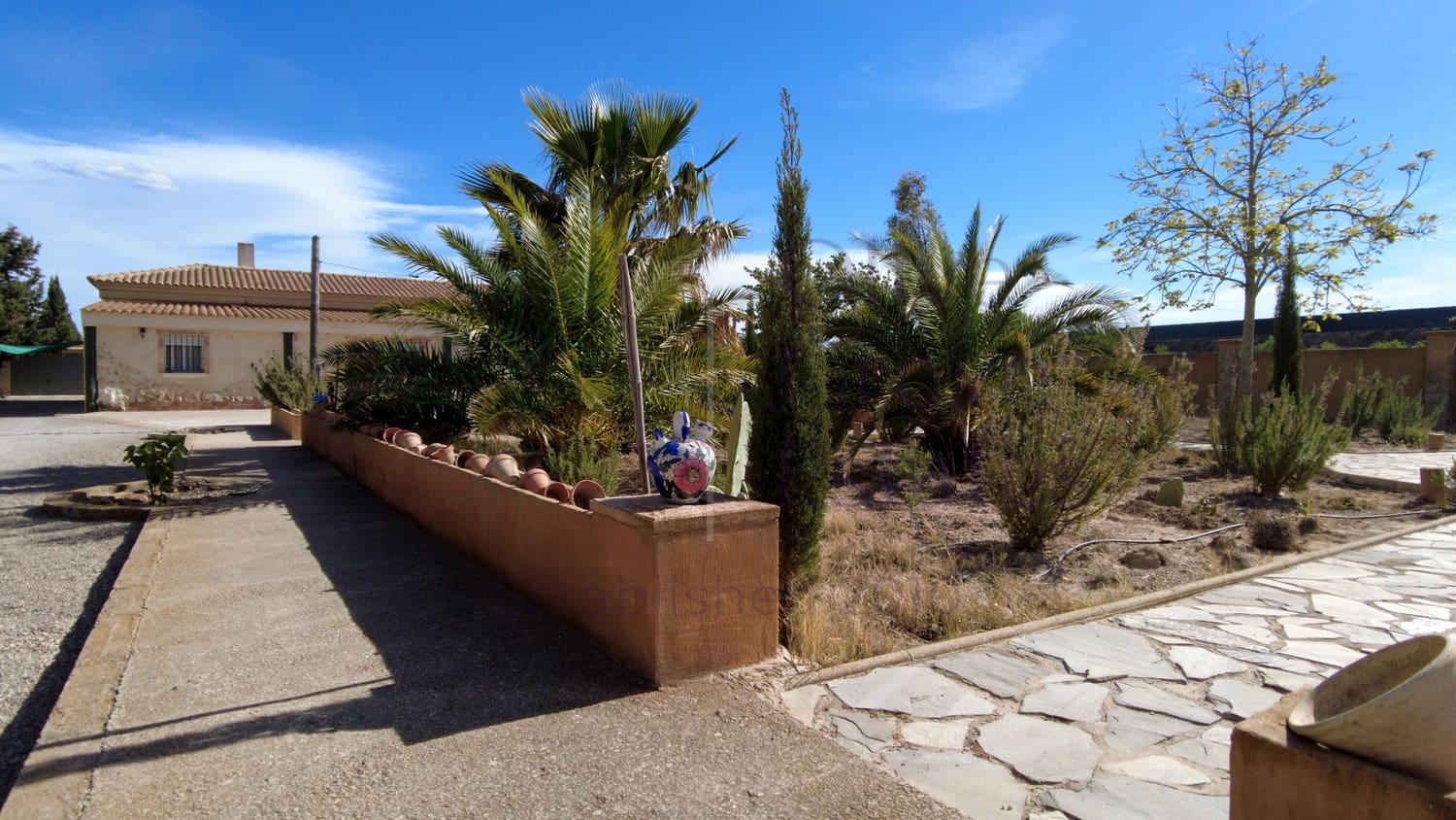 6 soveværelse Villa til salg i Caudete med garage - € 249.000 (Ref: 7529535)