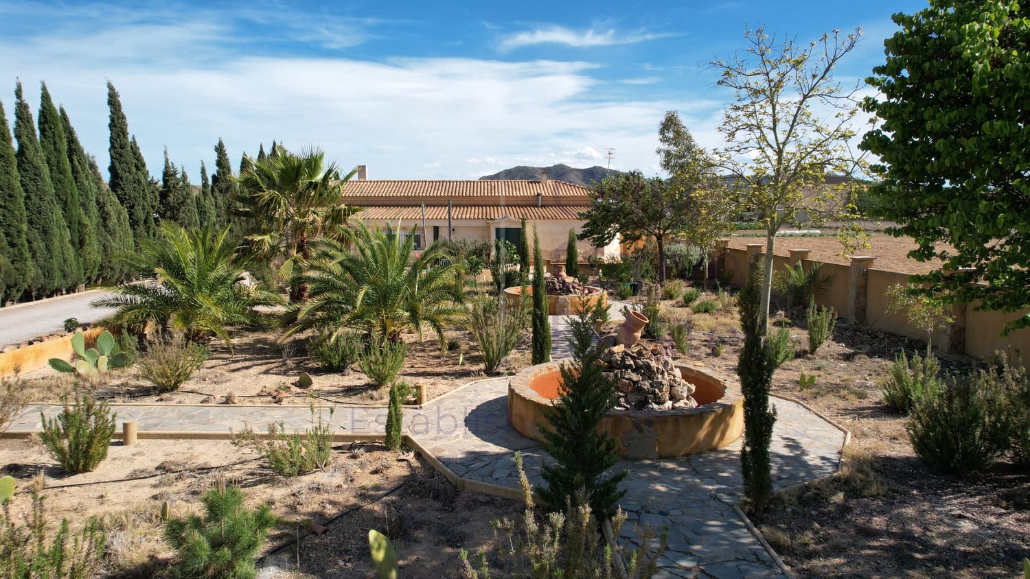 6 soveværelse Villa til salg i Caudete med garage - € 249.000 (Ref: 7529535)