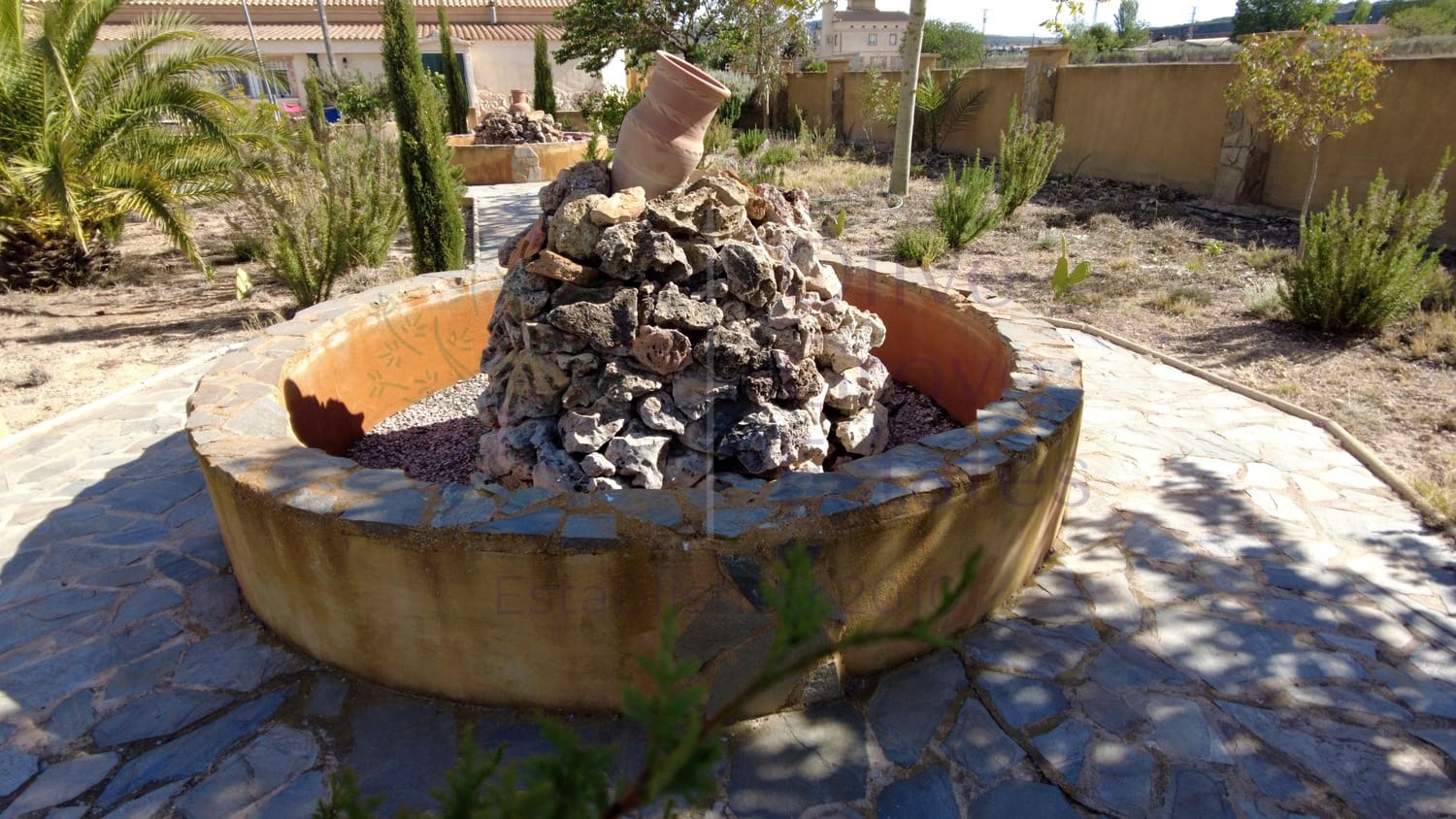 6 soveværelse Villa til salg i Caudete med garage - € 249.000 (Ref: 7529535)