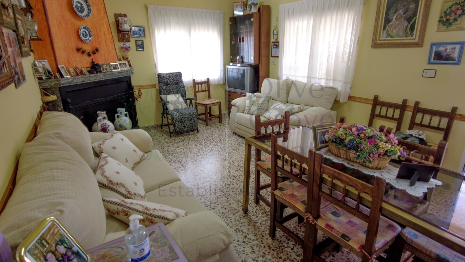 3 bedroom Villa for sale in Montealegre del Castillo with pool garage - € 209,995 (Ref: 7565323)