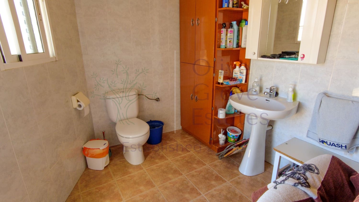 3 bedroom Villa for sale in Montealegre del Castillo with pool garage - € 209,995 (Ref: 7565323)