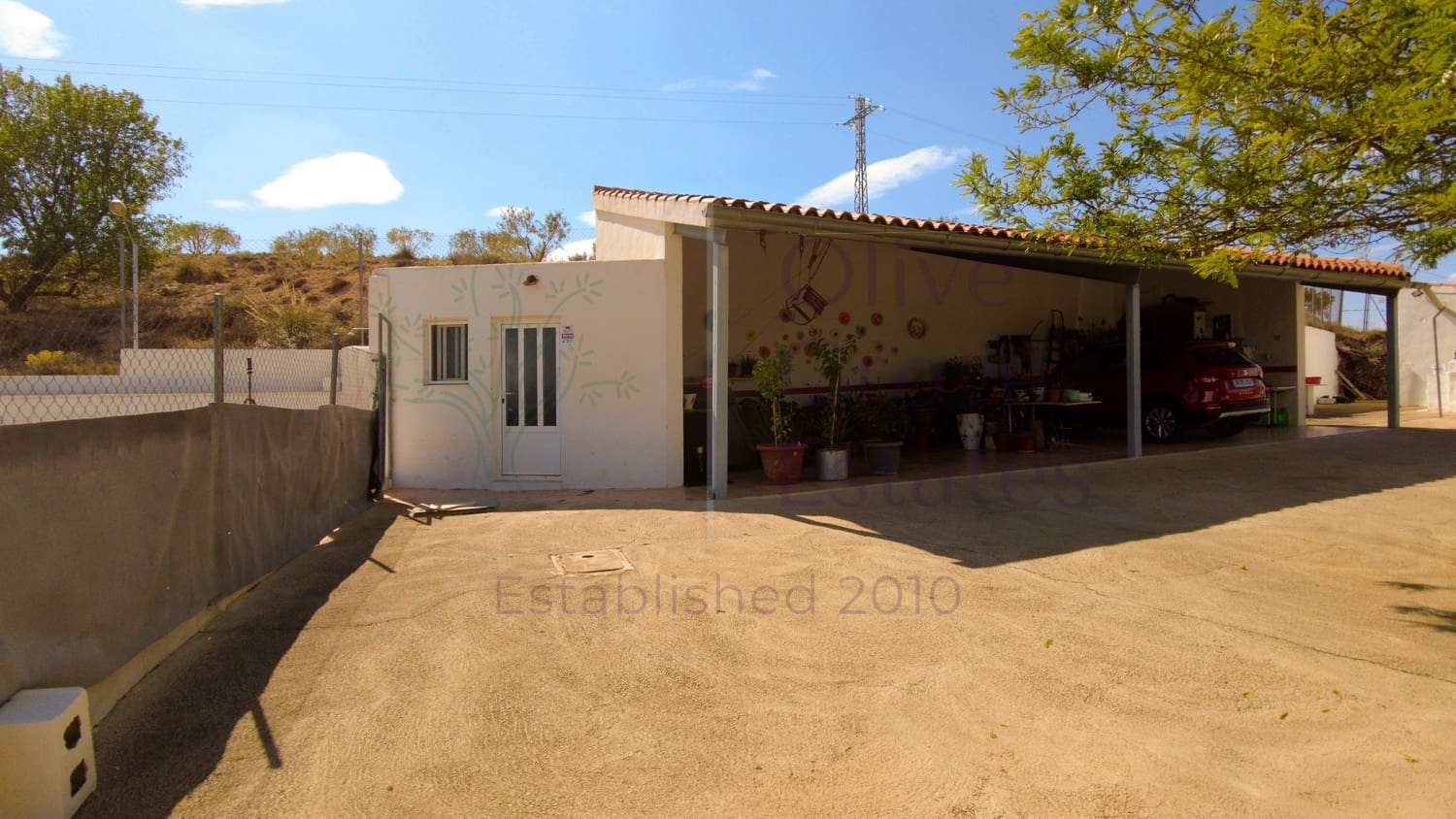 3 bedroom Villa for sale in Montealegre del Castillo with pool garage - € 209,995 (Ref: 7565323)