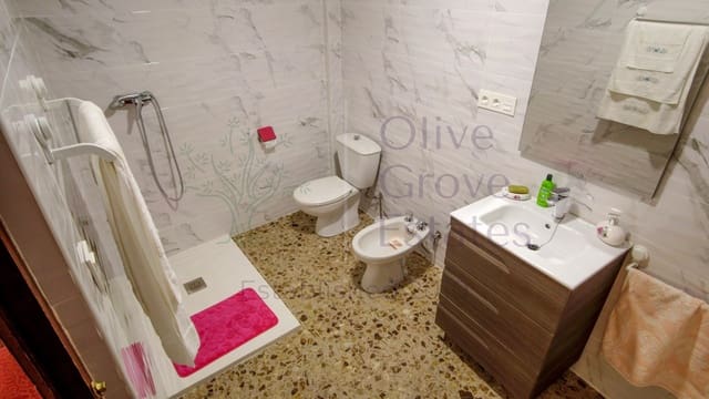 4 camera da letto Appartamento in vendita in Montealegre del Castillo con garage - 59.995 € (Rif: 7565324)