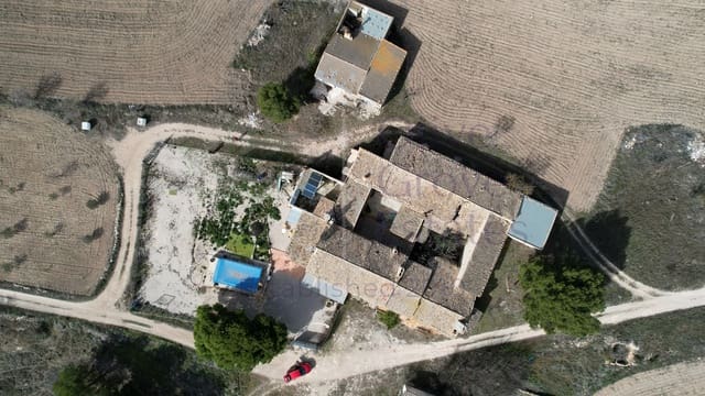 4 soveværelse Finca/Landehus til salg i Yecla med garage - € 279.995 (Ref: 7582539)