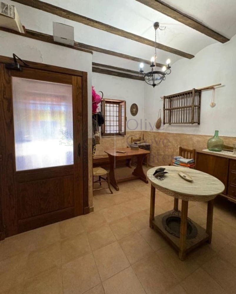 4 soverom Finca/Herregård til salgs i Yecla med garasje - € 109 995 (Ref: 7582539)