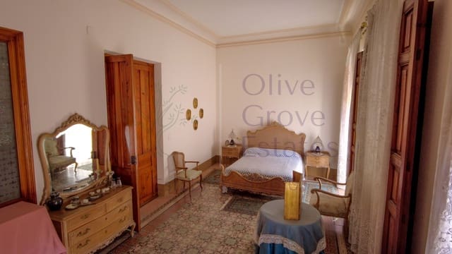 4 bedroom Townhouse for sale in Caudete - € 264,995 (Ref: 7682860)