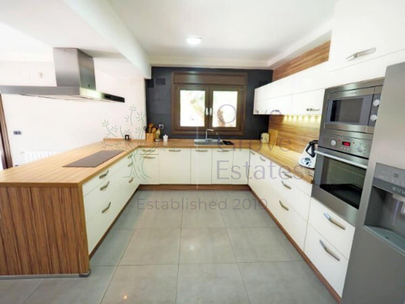 5 soveværelse Villa til salg i Petrel / Petrer - € 589.950 (Ref: 7708797)