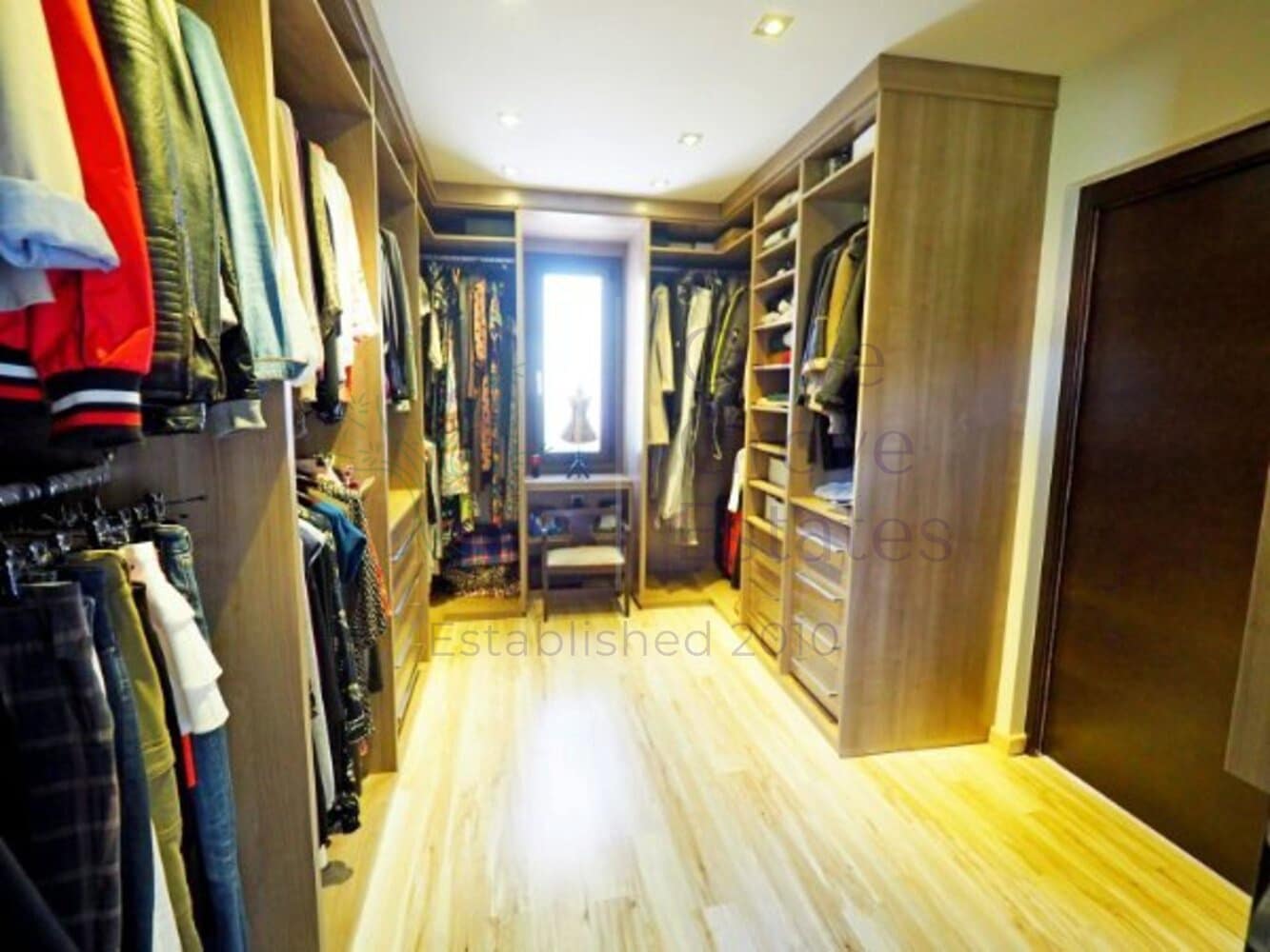 5 soveværelse Villa til salg i Petrel / Petrer - € 589.950 (Ref: 7708797)